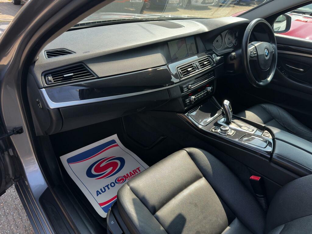 BMW 5 Series 530D M Sport Black #54