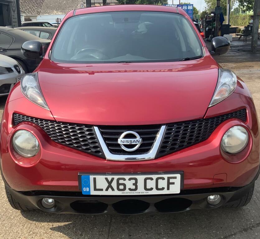Nissan Juke N-tec Red #3