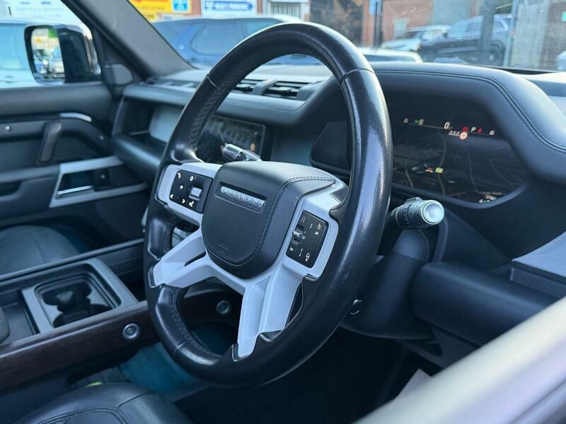 Land Rover Defender 110 2.0 D240 First Edition 110 Green #54