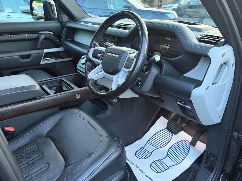 Land Rover Defender 110 2.0 D240 First Edition 110 Green #36