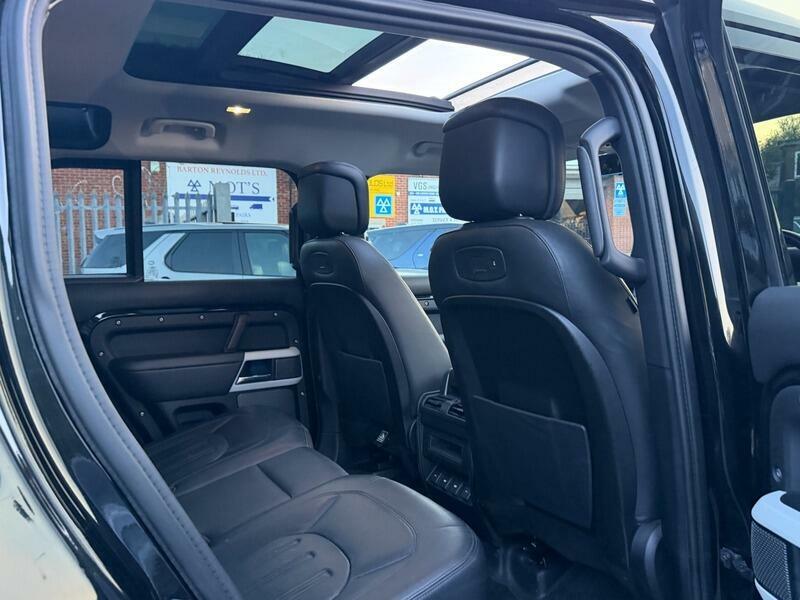 Land Rover Defender 110 2.0 D240 First Edition 110 Green #64
