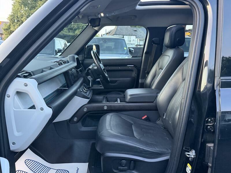 Land Rover Defender 110 2.0 D240 First Edition 110 Green #34