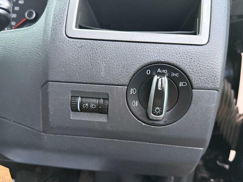 Volkswagen Caravelle Mpv T5.1 140Hp Dsg Swb 7 Seat Se Shuttle 201 Brown #40