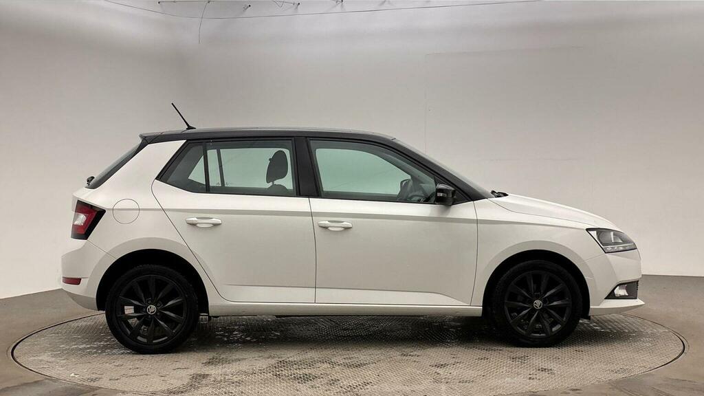 Skoda Fabia 1.0 Colour Edition Euro 6 Ss White #4