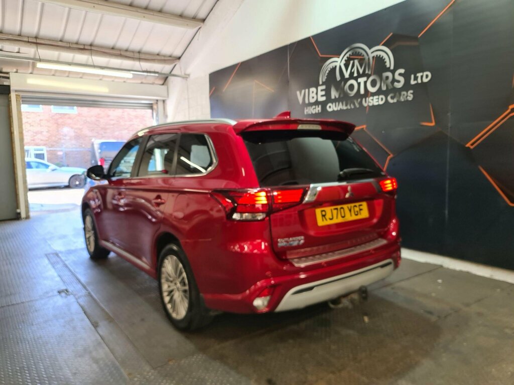 Mitsubishi Outlander 2.4H Twinmotor 13.8Kwh Exceed Safety Cvt 4Wd Euro Red #5