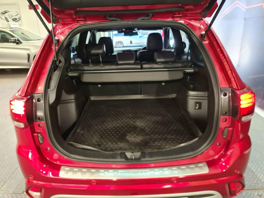 Mitsubishi Outlander Outlander Verve Phev Cvt Brown #32