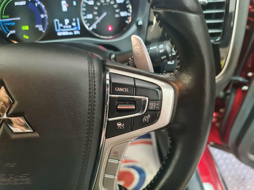 Mitsubishi Outlander Outlander Verve Phev Cvt Brown #26