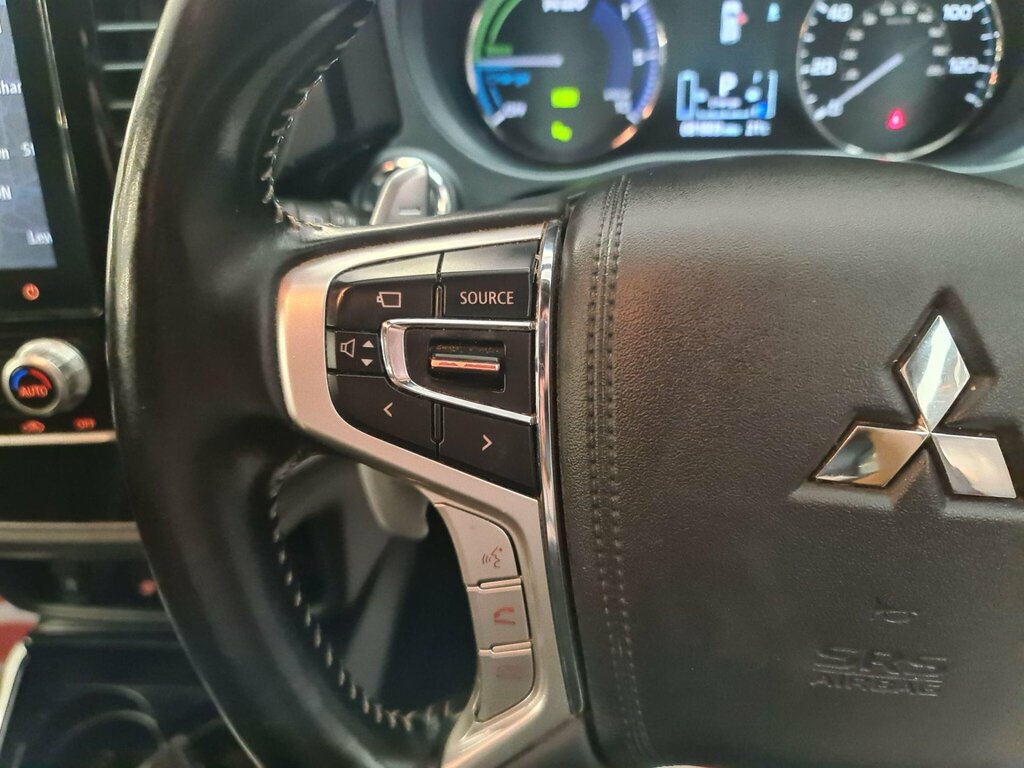 Mitsubishi Outlander Outlander Verve Phev Cvt Brown #25
