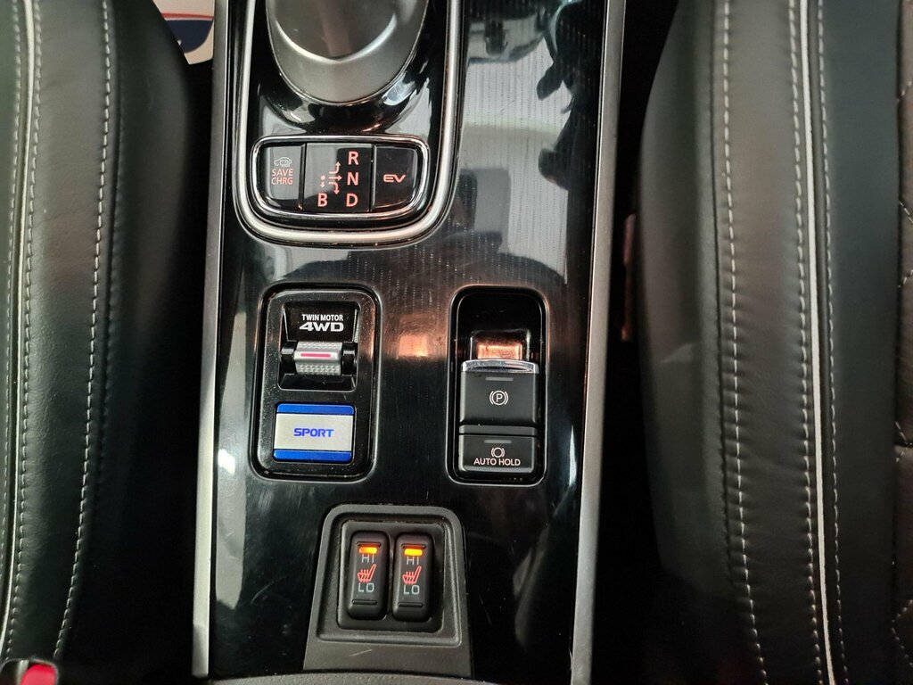 Mitsubishi Outlander Outlander Verve Phev Cvt Brown #27