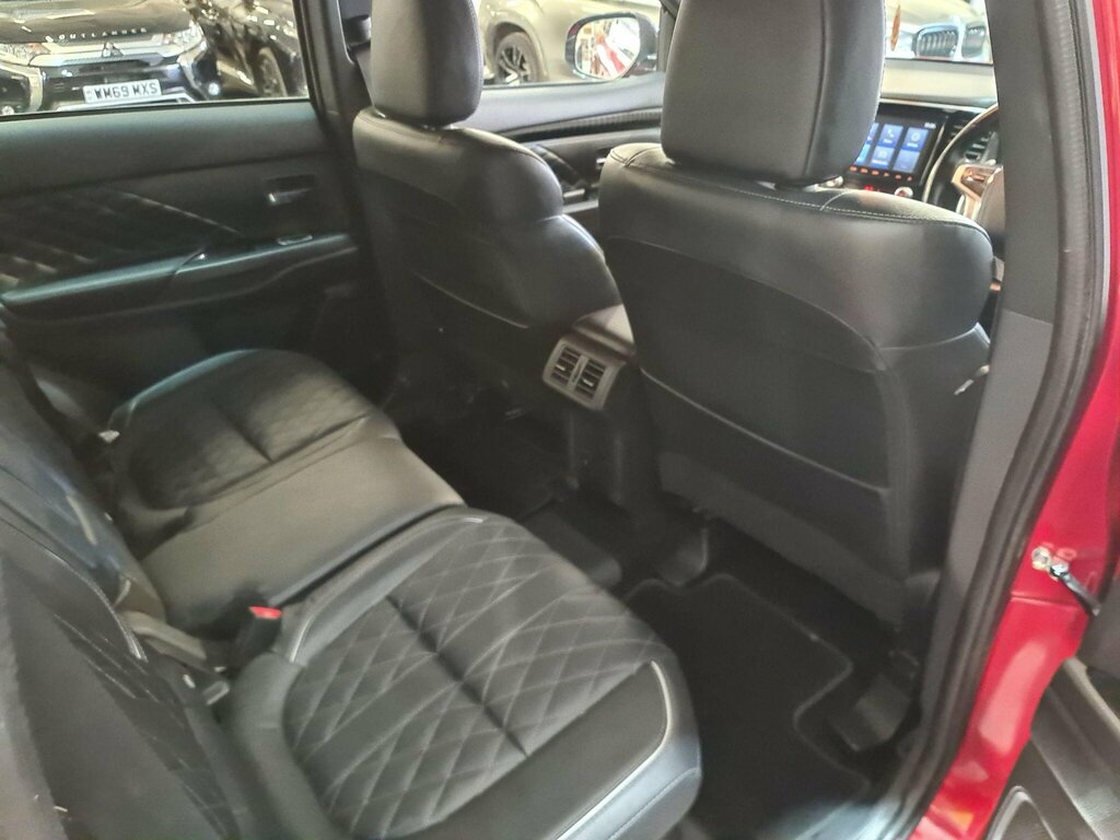 Mitsubishi Outlander Outlander Verve Phev Cvt Brown #15