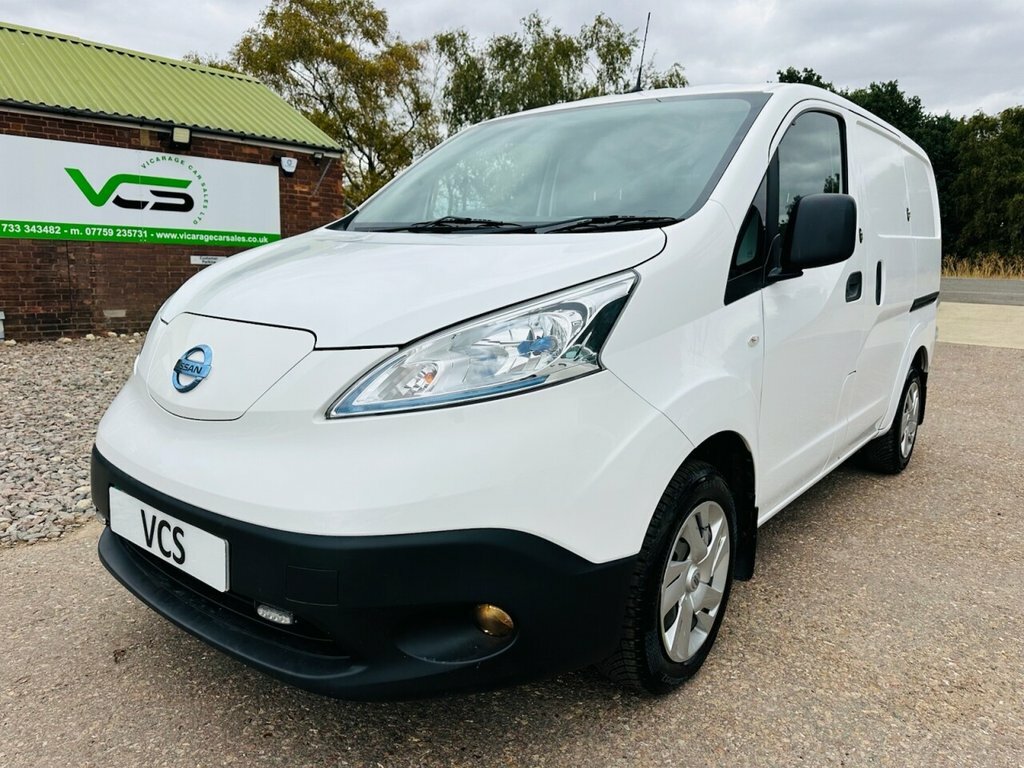 Nissan e-NV200 Mpv White #3