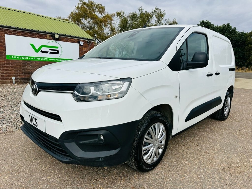 Toyota Proace City 1.5L Icon FE21ZCK White #3