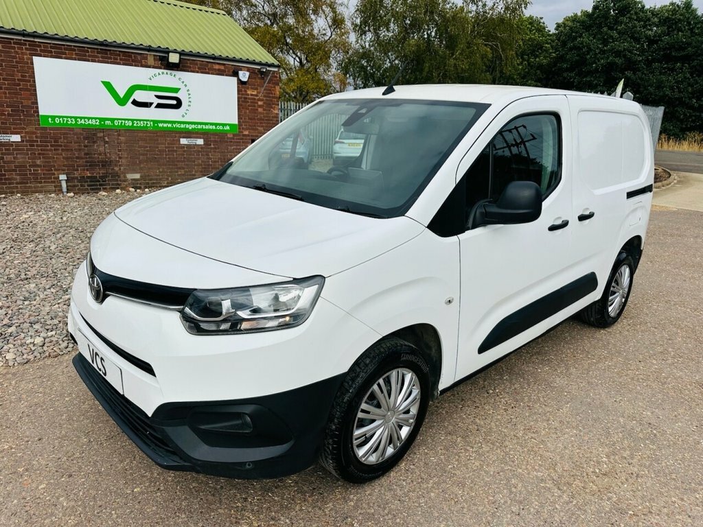 Toyota Proace City 1.5L Icon White