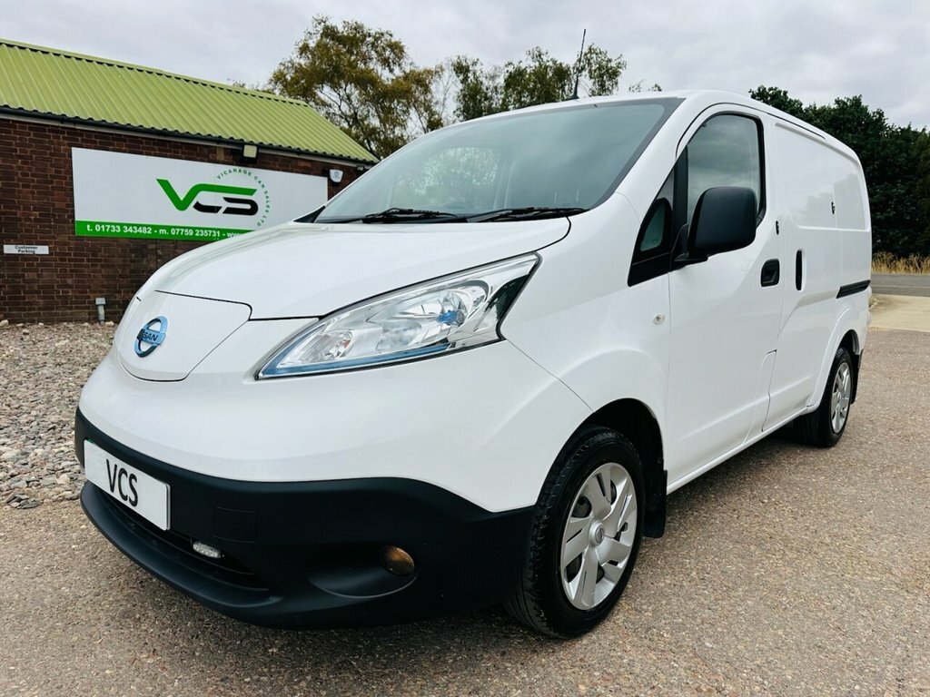 Nissan e-NV200 Mpv White #3