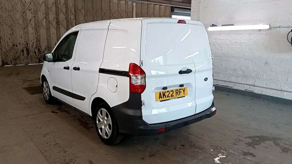 Ford Transit Courier 1.5L Trend White #3