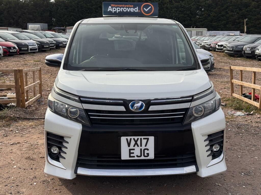Toyota Voxy 1.8 Vvt-h Hybrid Mpv Cvt 7 Seats White #3