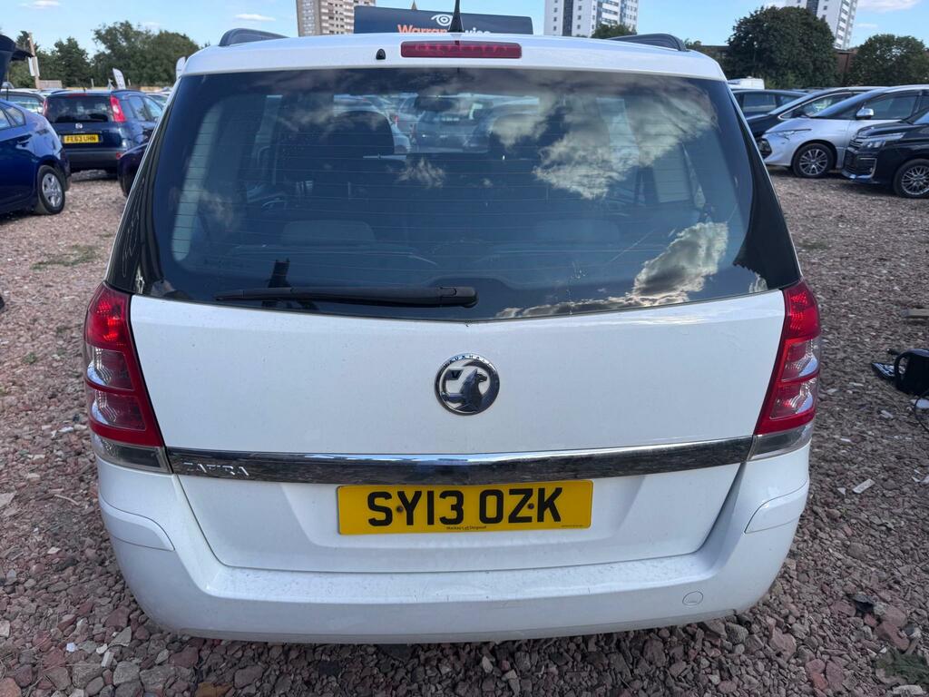 Vauxhall Zafira Exclusive White #6