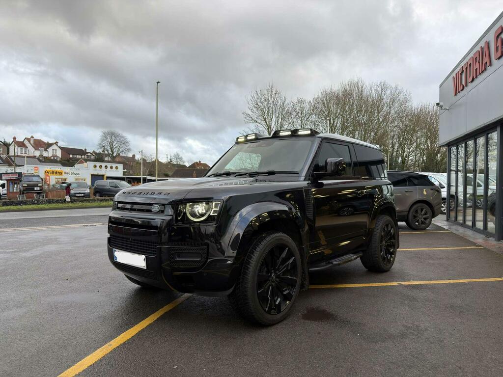 Land Rover Defender 90 S Black #2