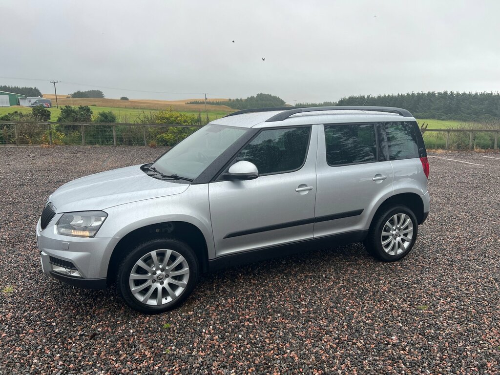 Skoda Yeti 1.2 Tsi Se Outdoor Dsg Euro 6 Ss 11 Silver #3