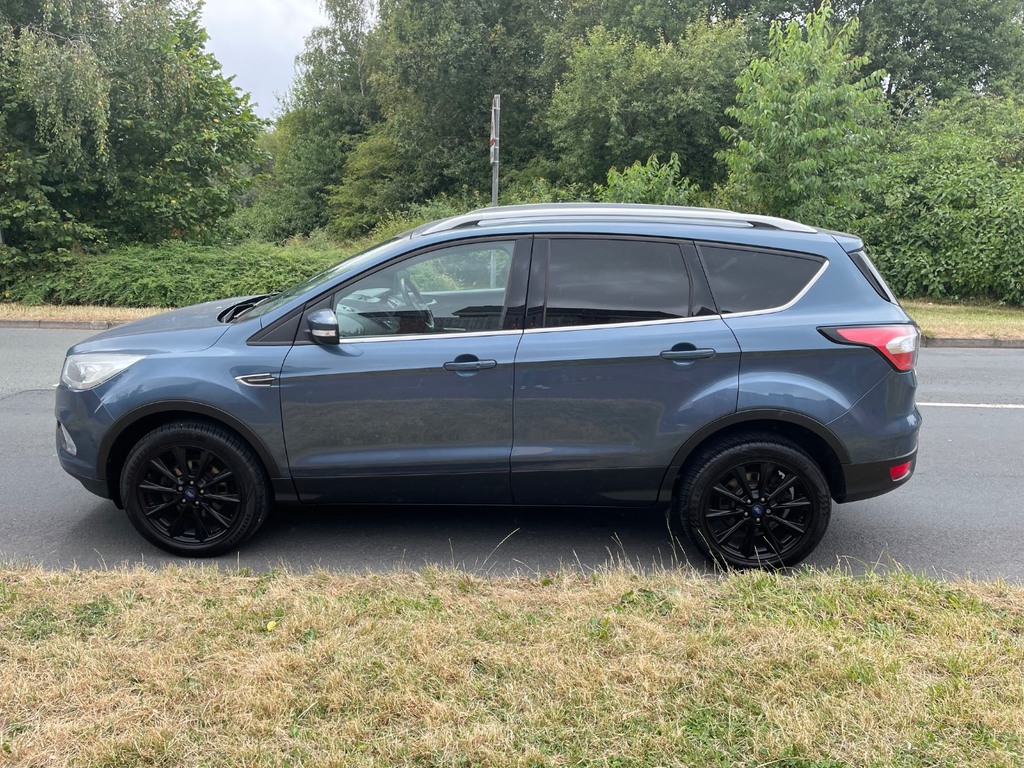 Ford Kuga 1.5 Ecoboost Titanium Edition 2Wd Blue #2