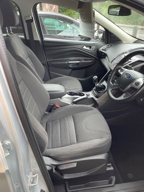 Ford Kuga 2.0 Tdci Zetec Suv 2Wd Euro 5 1 Grey #9