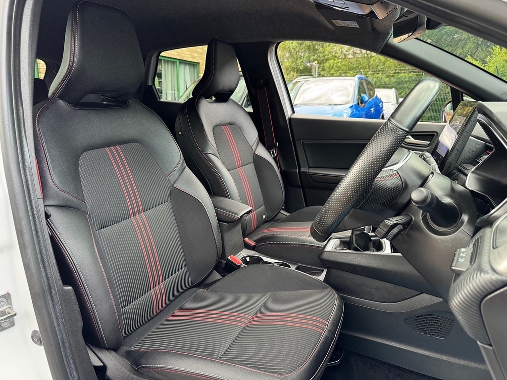 Renault Captur Mhev Rs Line Black #2