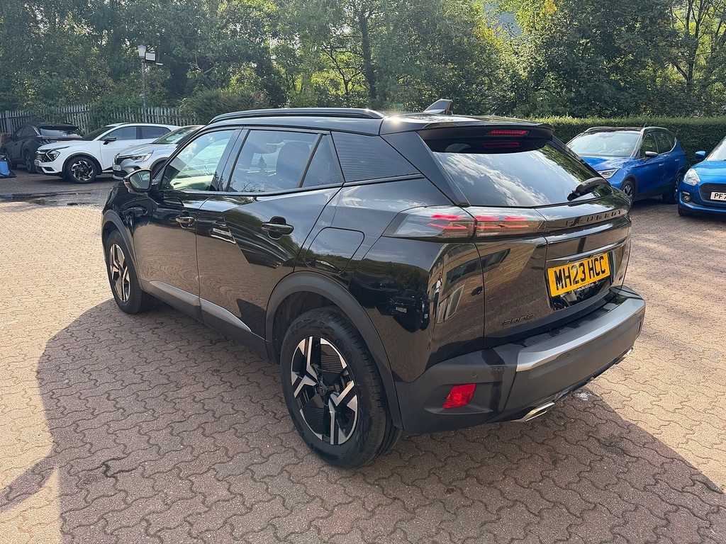 Peugeot 2008 Puretech Gt Black #3