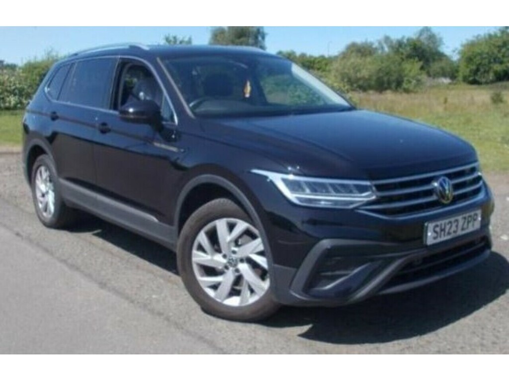 Volkswagen Tiguan Allspace Tsi Life Black