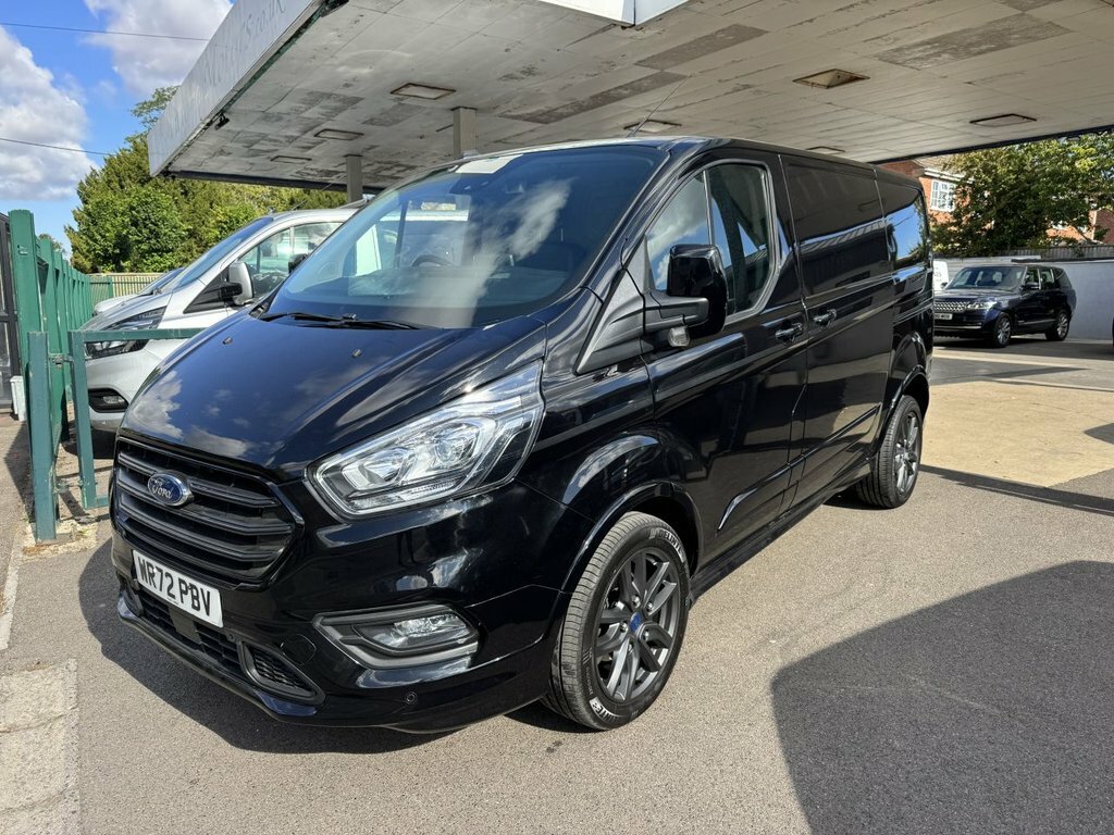 Ford Transit Custom 2L Sport Black