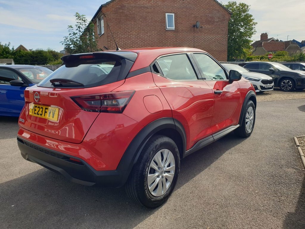 Nissan Juke 1L Visia Red #4