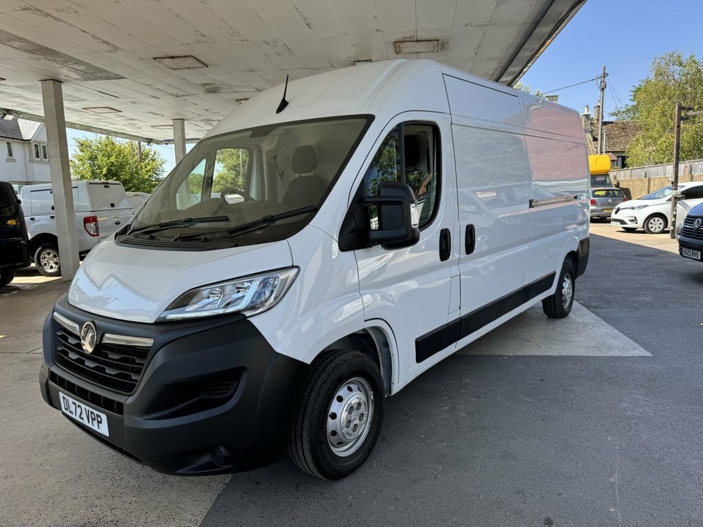 Vauxhall Movano 2.2L Prime White #3