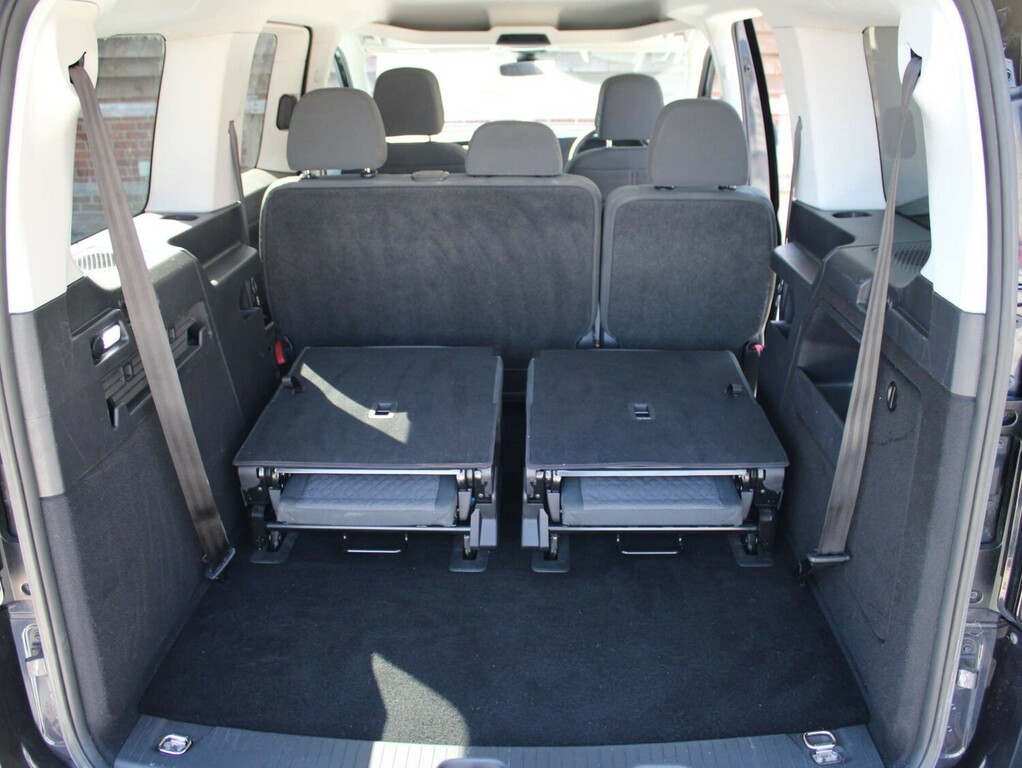 Volkswagen Caddy Maxi Life C20 Wheelchair Accessible Vehicle Wav #13