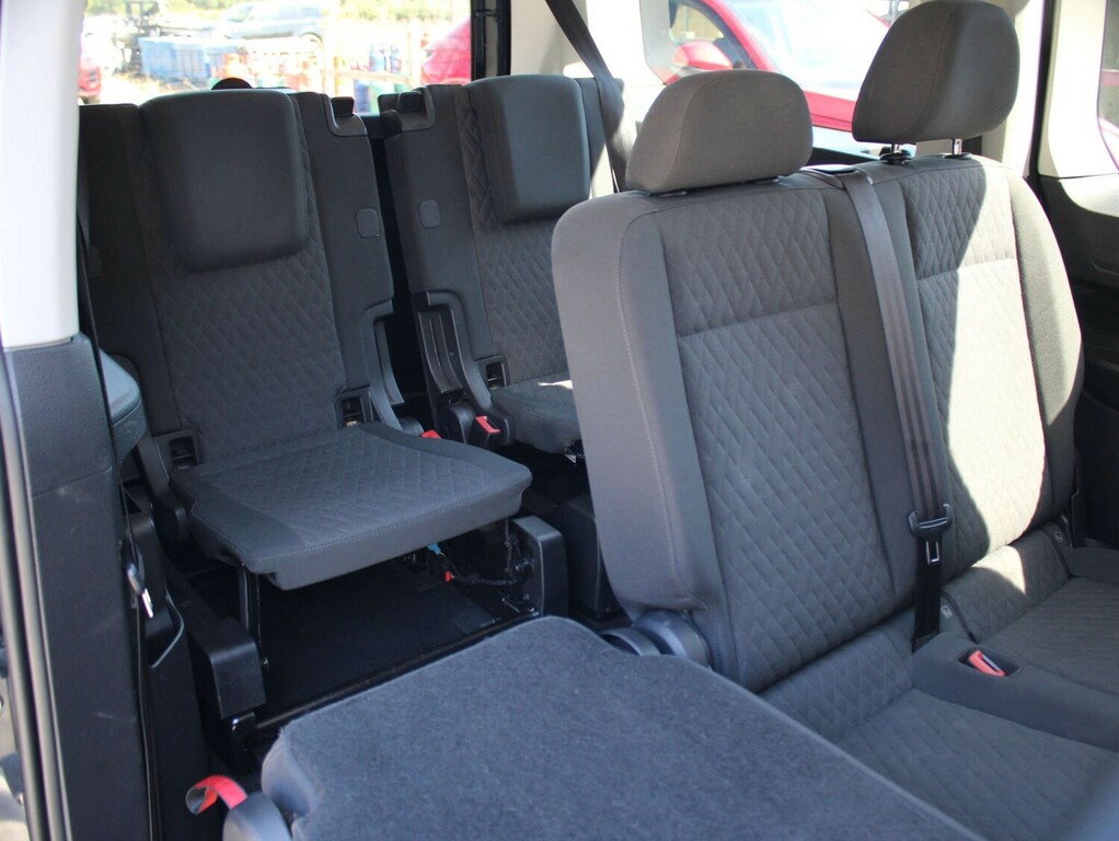 Volkswagen Caddy Maxi Life C20 Wheelchair Accessible Vehicle Wav #11