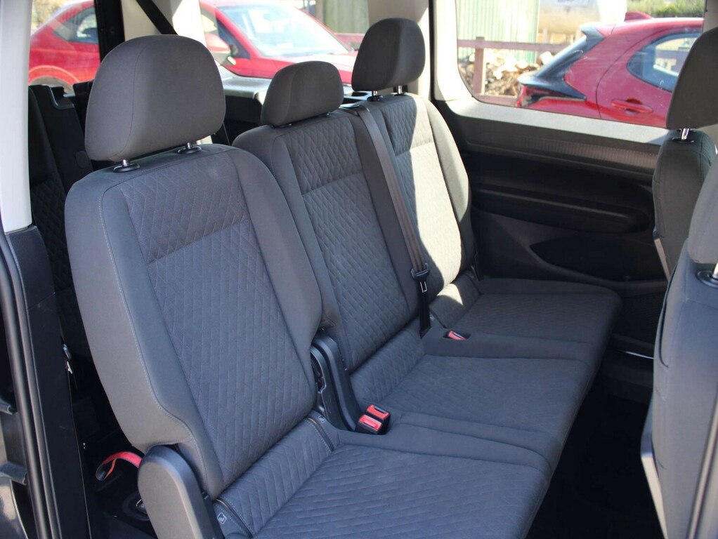 Volkswagen Caddy Maxi Life C20 Wheelchair Accessible Vehicle Wav #10