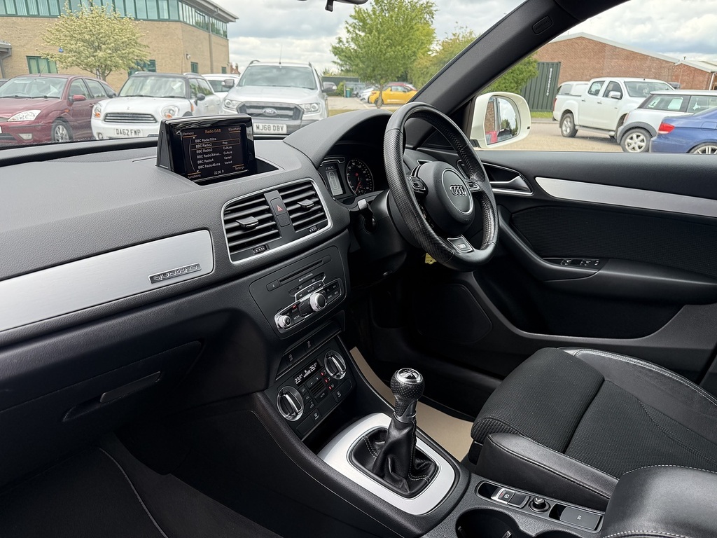 Audi Q3 1.4 Tfsi Se Suv Euro 6 Ss 15 Red #9