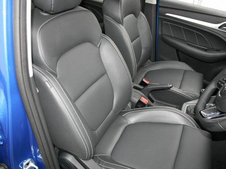 MG ZS Exclusive Blue #4