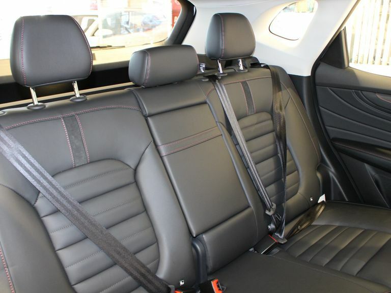 MG HS 1.5 T Gdi Exclusive Suv White #8