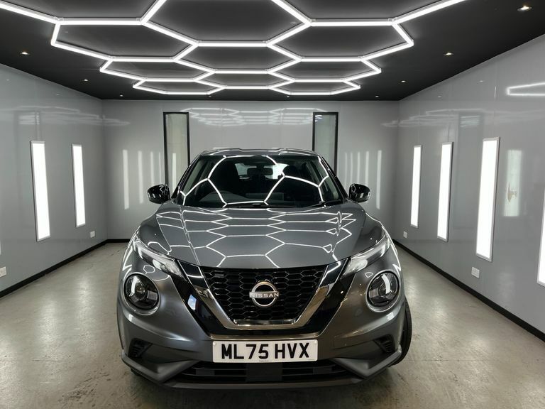 Nissan Juke Dig-t Acenta Grey #3