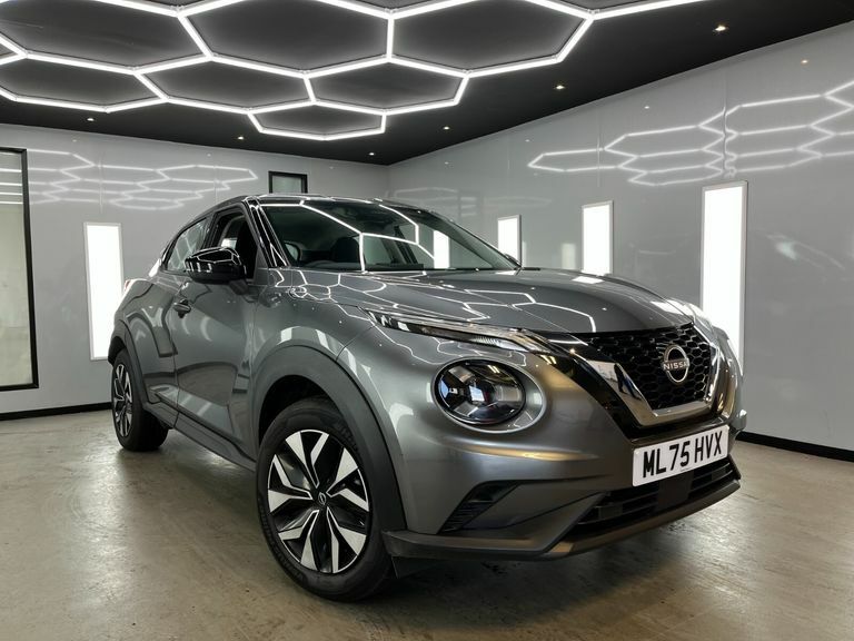 Nissan Juke Dig-t Acenta Grey #2