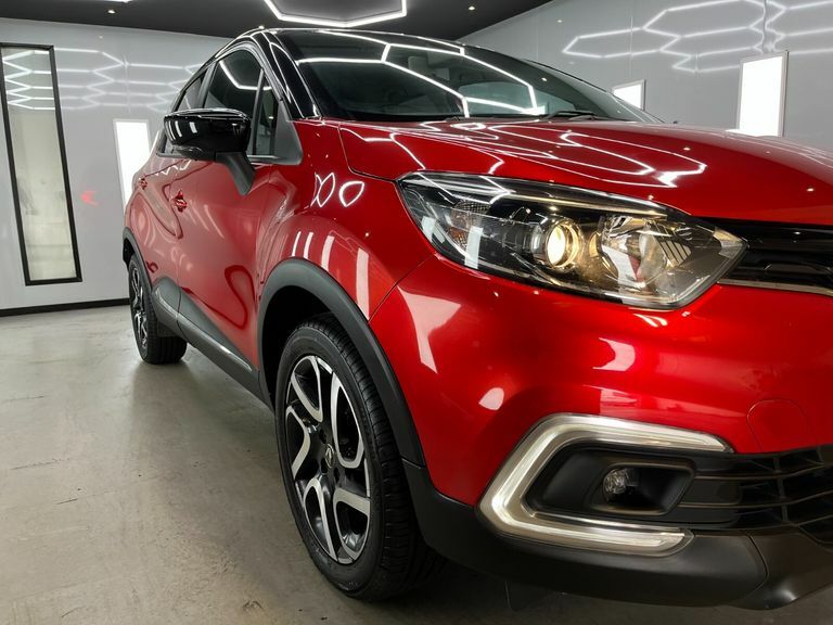 Renault Captur Iconic Tce Black #3