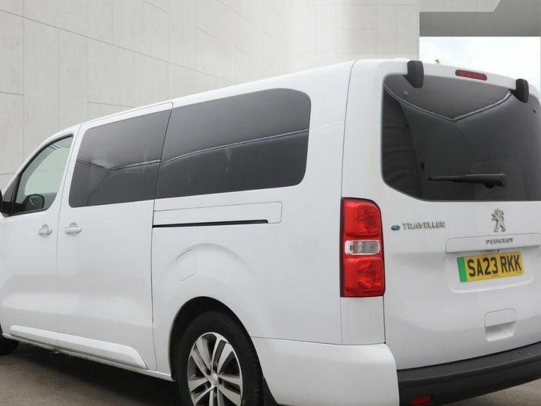 Peugeot e-Traveller Allure L White #3