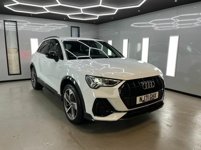 Audi Q3 Tfsi S Line Black Edition Mhev White #2