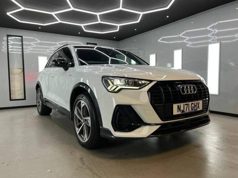 Audi Q3 Tfsi S Line Black Edition Mhev White #3
