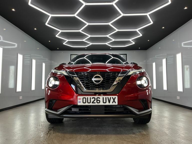 Nissan Juke Dig-t N-connecta Red #5