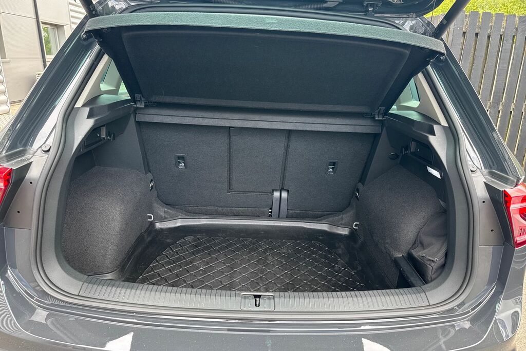 Volkswagen Tiguan Volkswagen Tiguan Elegance 1.5 Tsi 150Ps 7-Speed D ML22OTP Grey #6