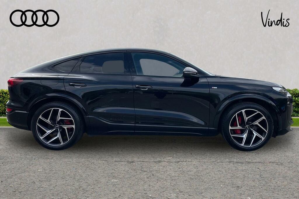 Audi Q6 E-Tron Audi Q6 E-tron Sportback Sportback Q6 Edition 1 E- Black #4