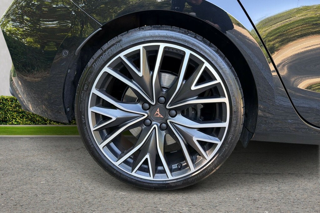 Cupra Leon Cupra Leon Vz2 2.0 Tsi 300 7-Speed Black #5