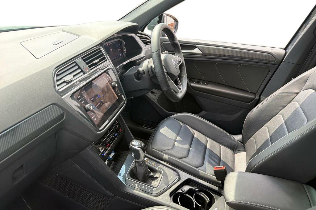 Volkswagen Tiguan Volkswagen Tiguan R-line 2.0 Tdi 150Ps 7-Speed Dsg BD73HWF Grey #2