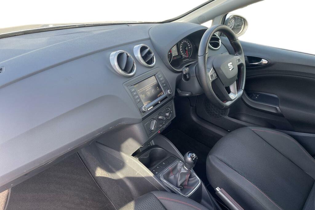 Seat Ibiza Seat Ibiza 1.4 Ecotsi Fr Hatchback Manu AF17HRL Silver #2