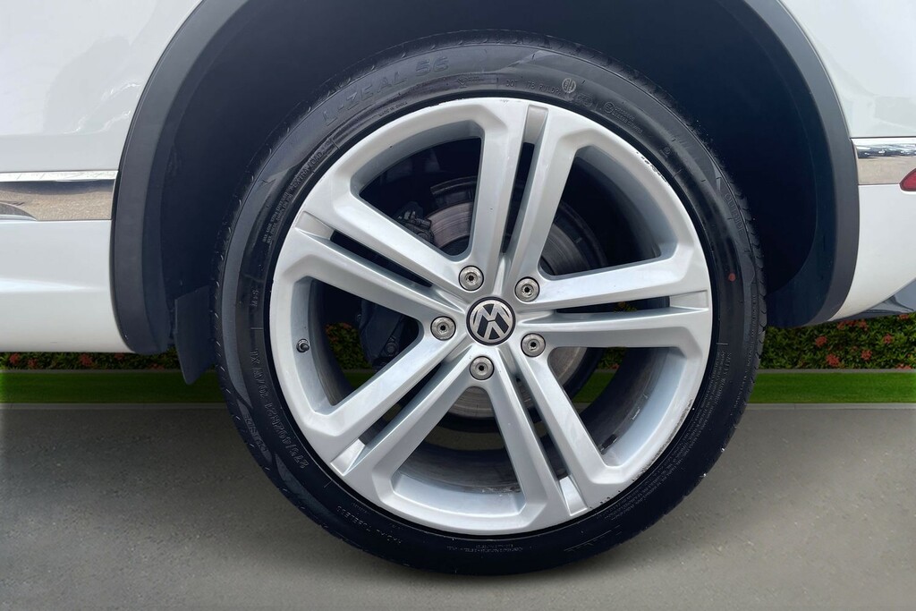 Volkswagen Touareg Volkswagen Touareg 3.0 Tdi V6 Bluemotion Tech R-li LC66UDH White #5
